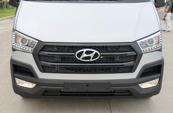 Hyundai Solati thiết kế Châu Âu thời thượng(1)