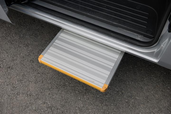 Hyundai Solati không gian nội thất rộng rãi nhất phân khúc(5)