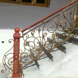 Cầu thang sắt nghệ thuật đẹp TPHCM(4)