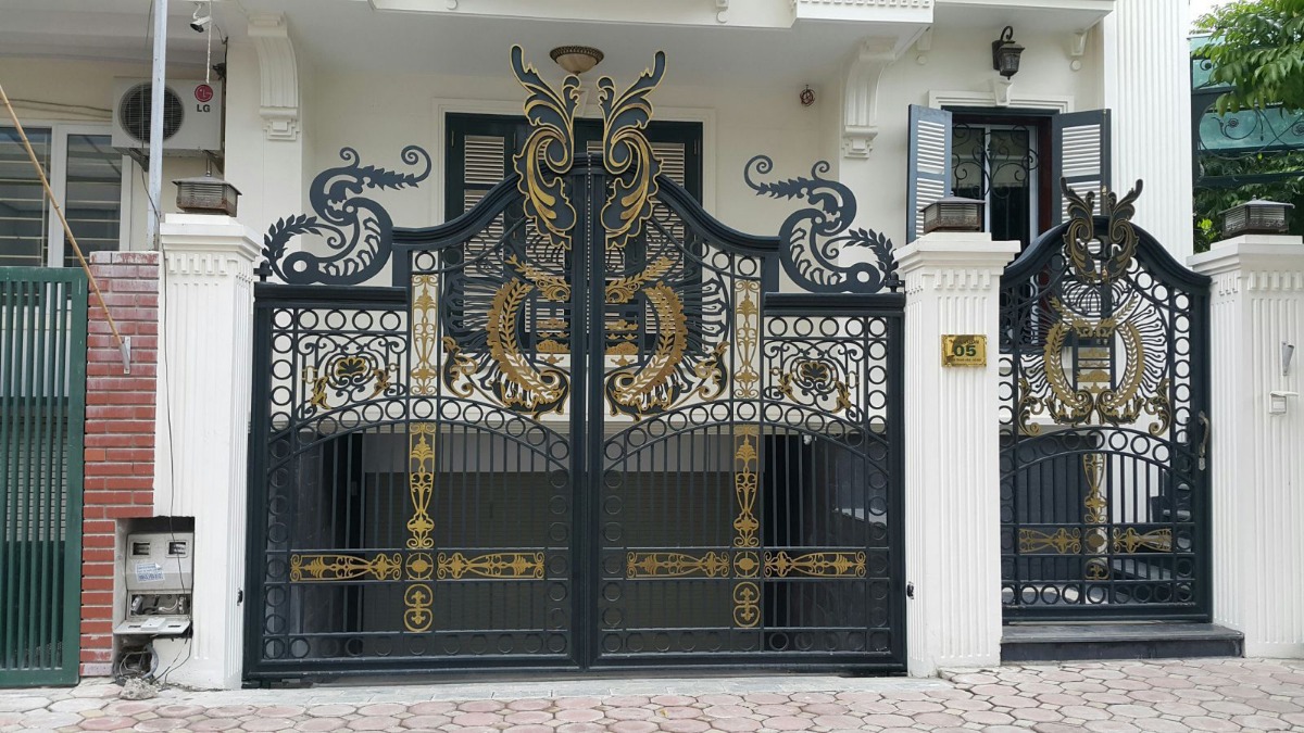 Chuyên thiết kế, thi công và lắp đặt cổng biệt thự và nhà phố đẹp uy tín tại TP HCM(1)