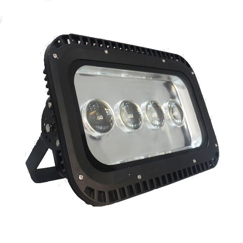 Ưu điểm của đèn pha 200w