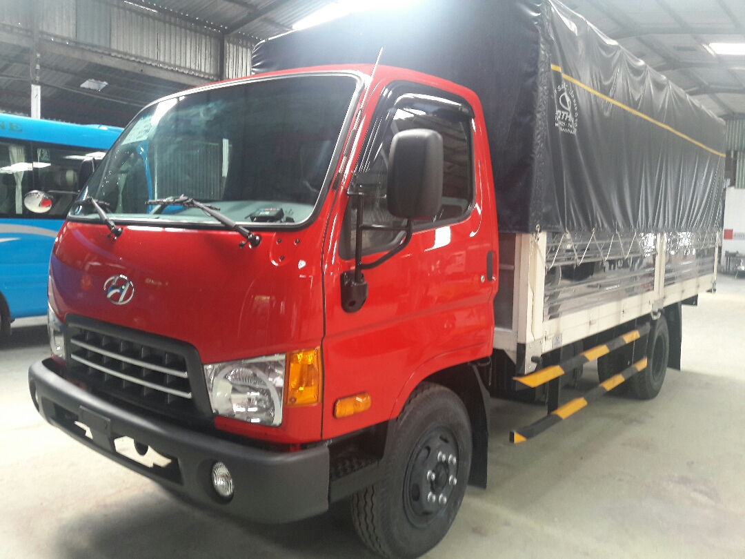 Giá lăn bánh xe tải Hyundai hd99 Đô Thành, có xe giao ngay