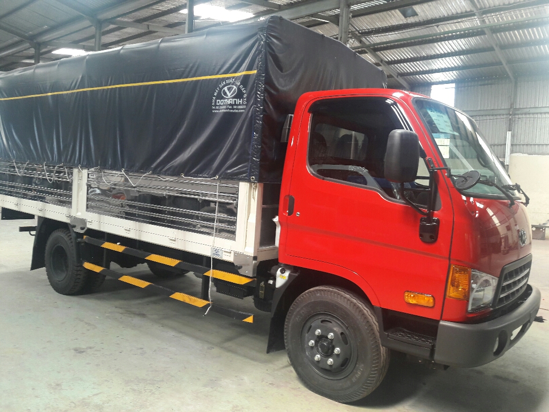 Giá lăn bánh xe tải Hyundai hd99 Đô Thành, có xe giao ngay