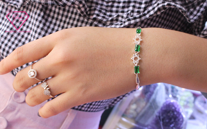 Chào hè bằng hàng loạt phụ kiện trang sức trẻ trung, sành điệu