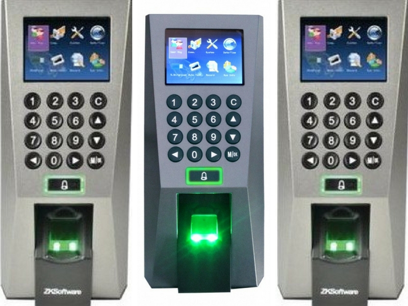 Ronald Jack W200 dòng máy chấm công giá rẻ chất lượng tốt được tin dùng hiện nay