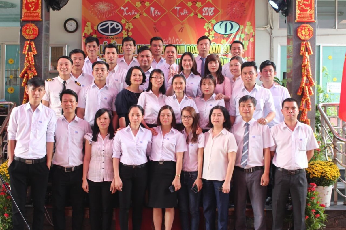 đội ngũ Công ty Ô Tô Phú Mẫn 